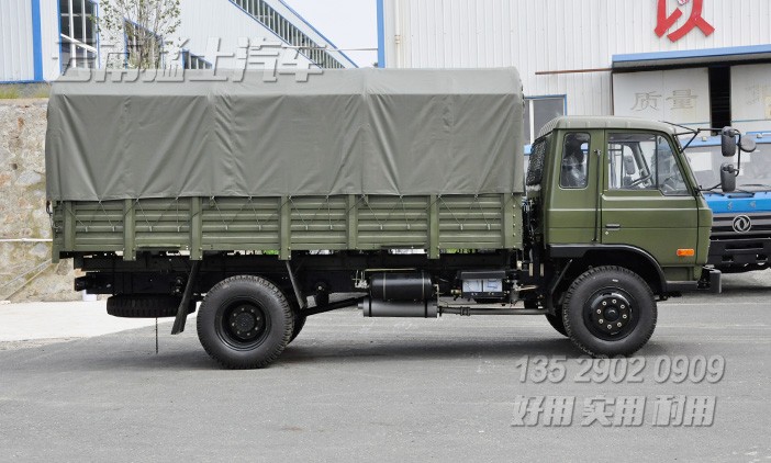 東風(fēng)運(yùn)兵車,4*2卡車,六噸運(yùn)輸車,EQ1118GA,越野卡車,四驅(qū)卡車