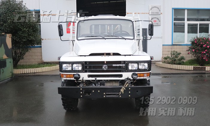 東風(fēng)六驅(qū)越野車(chē),東風(fēng)尖頭卡車(chē),四驅(qū)六驅(qū)長(zhǎng)頭卡車(chē),東風(fēng)卡車(chē)出口,EQ240,6*6越野運(yùn)輸車(chē)