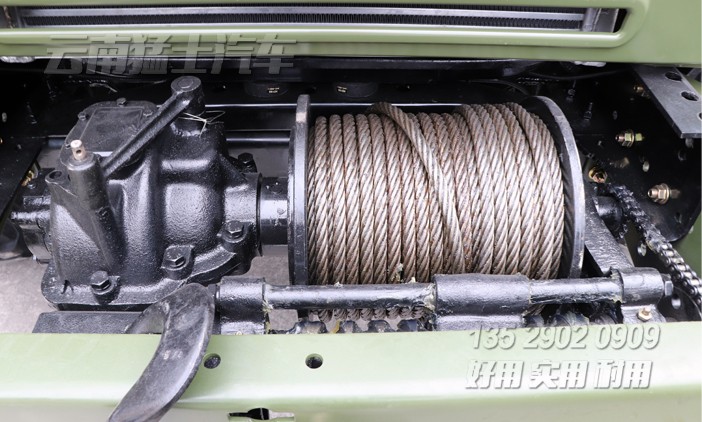 東風六驅(qū)尖頭卡車,六驅(qū)越野卡車,六驅(qū)長頭貨車,東風6*6卡車,EQ2100,3.5噸長頭貨車,東風四驅(qū)六驅(qū)越野車