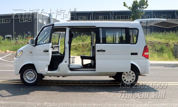 微型客車,小型客車,東風面包車,EQ6400,7座客車