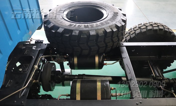 東風(fēng)25Y,東風(fēng)六驅(qū)越野車,六驅(qū)專用車底盤,EQ2082E6D,越野卡車底盤,專用車底盤改裝