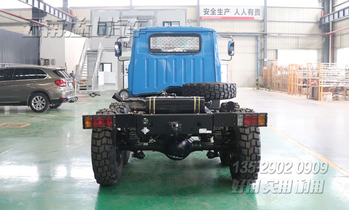 東風(fēng)25Y,東風(fēng)六驅(qū)越野車,六驅(qū)專用車底盤,EQ2082E6D,越野卡車底盤,專用車底盤改裝