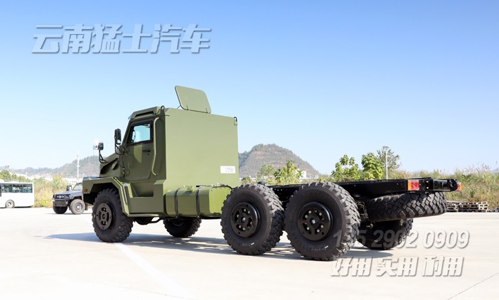 六驅(qū)裝甲車底盤,定制化專用車,裝甲車底盤,底盤設(shè)計(jì)改裝,長(zhǎng)頭越野底盤,越野專用車底盤