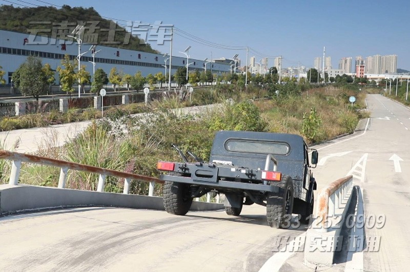 東風(fēng)猛士民用版,猛士M50,東風(fēng)猛士底盤(pán),四驅(qū)越野車(chē),汽車(chē)性能檢測(cè),猛士越野,EQ2063