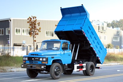 輕型長頭3.5噸自卸卡車_4x2東風商用自卸汽車_出口專用自卸貨車