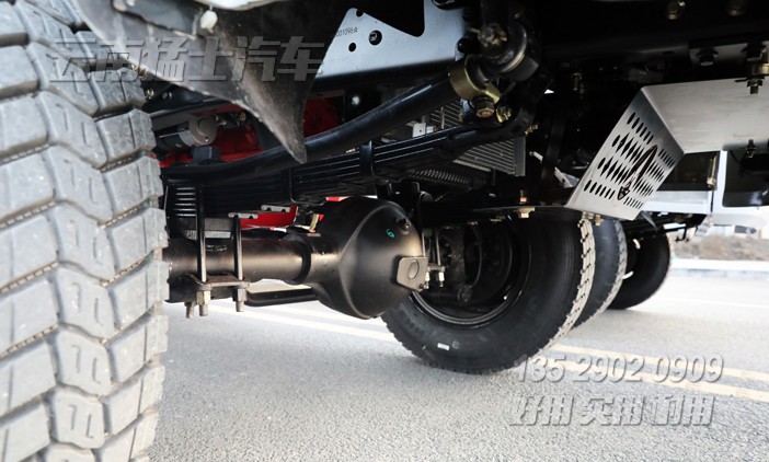 右舵卡車,雙排卡車,出口專用車定制,4*4右駕貨車,越野卡車,全驅車出口