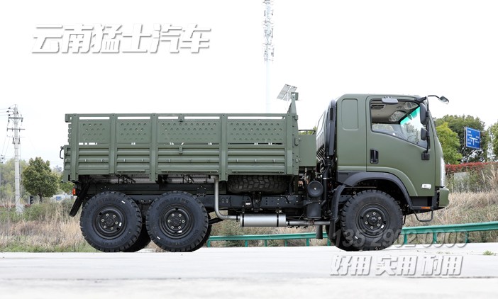 山貓卡車,平頭2082,六驅(qū)越野卡車,6*6公路運輸車,柴油運兵車,越野車改進