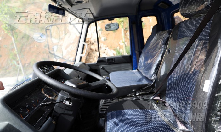 東風六驅(qū),特種車底盤,加強型越野底盤,EQ2102GJ,10噸卡車底盤,6*6底盤配置