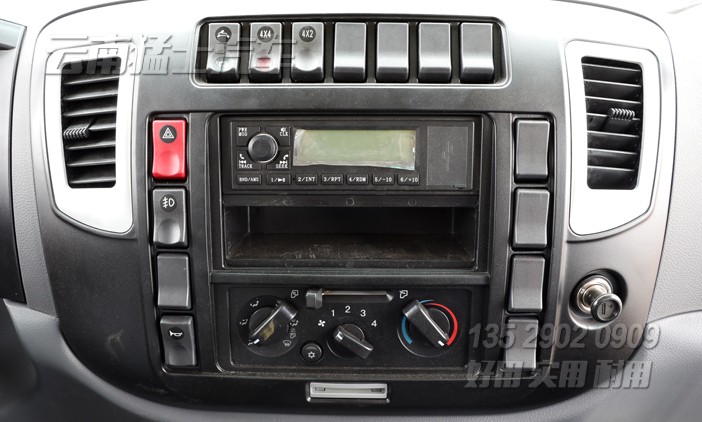 出口卡車,2023新款貨車,東風(fēng)平頭越野車,山貓越野車型,東風(fēng)山貓,越野專用車