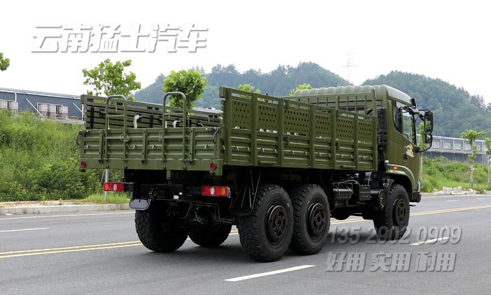 六驅(qū)平頭卡車,高性價比卡車,4米8貨箱卡車,越野型貨車,東風卡車銷售