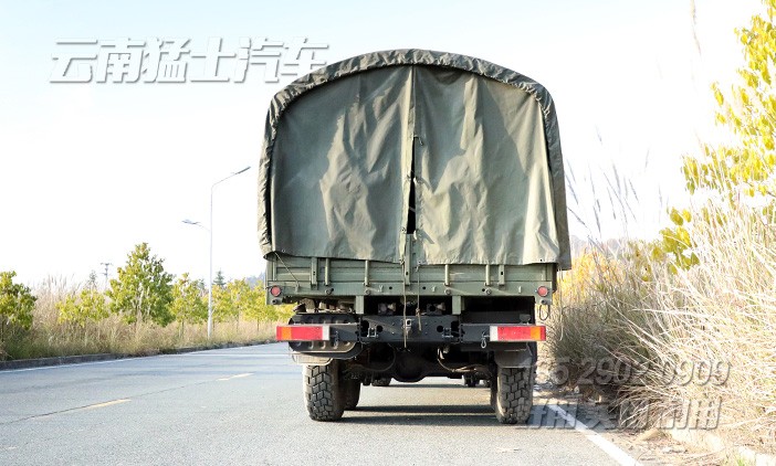 國五運兵車,出口型運兵車,EQ2130GA,東風(fēng)6x6卡車,六驅(qū)柴油貨車