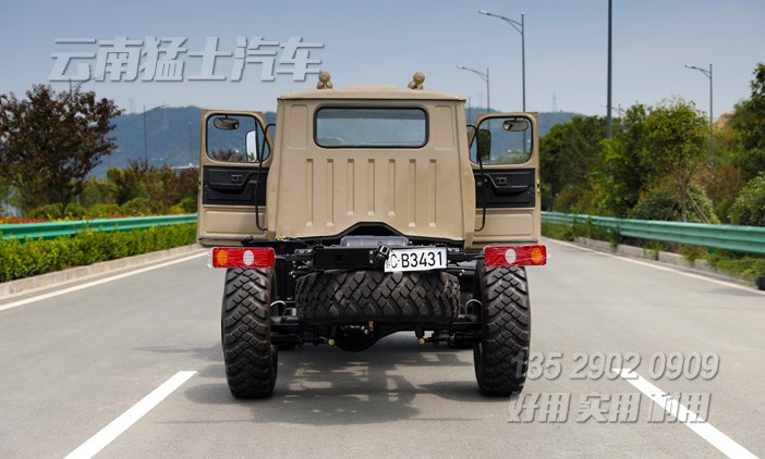 4x4長頭底盤,東風240駕駛室,底盤定制,出口底盤,越野專用車底盤,前置絞盤
