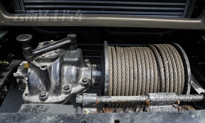 4x4長頭底盤,東風240駕駛室,底盤定制,出口底盤,越野專用車底盤,前置絞盤