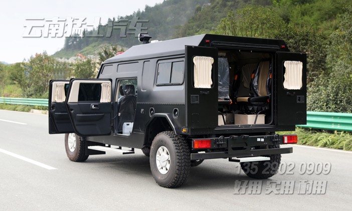 藍牌猛士汽車,警用巡邏車,移動指揮車,M50雙排廂式,4*4猛士,東風猛士,猛士改裝