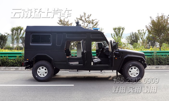 藍牌猛士汽車,警用巡邏車,移動指揮車,M50雙排廂式,4*4猛士,東風猛士,猛士改裝