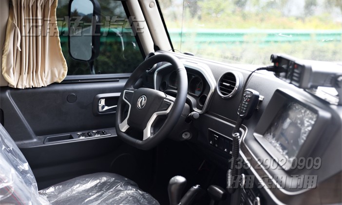 藍牌猛士汽車,警用巡邏車,移動指揮車,M50雙排廂式,4*4猛士,東風猛士,猛士改裝