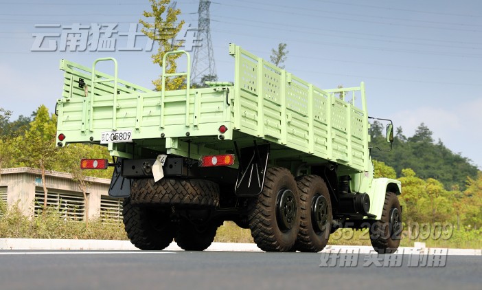 東風(fēng)245,六驅(qū)長頭運輸車,6x6越野卡車,東風(fēng)經(jīng)典老車,EQ2100出口直銷,加強型長頭卡車