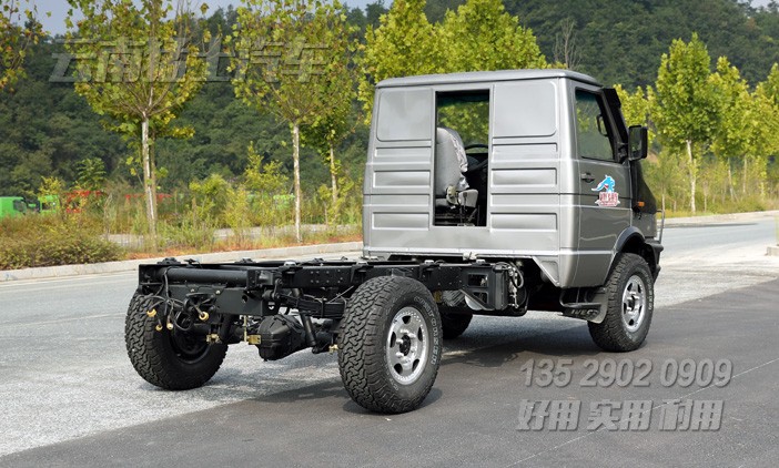 NJ2045,依維柯四驅(qū)底盤(pán),房車專用底盤(pán),加長(zhǎng)寬房車底盤(pán),依維柯房車改裝,旅居車廠家定制,越野型房車