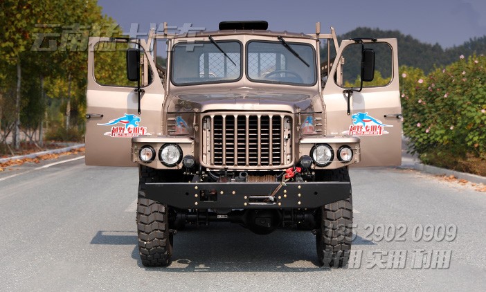 EQ2082,香檳色卡車(chē),東風(fēng)出口車(chē),東風(fēng)卡車(chē)廠家直銷,專用貨車(chē),東風(fēng)六驅(qū)