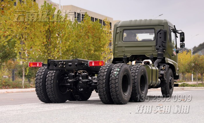 特種汽車底盤,東風(fēng)6*4,平頭車底盤,專用車底盤,云南汽車銷售,出口車輛底盤,專用底盤改裝