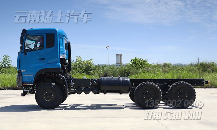 東風四驅(qū)六驅(qū),25噸越野車,六驅(qū)專用車底盤,森林山路卡車改裝