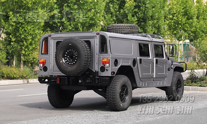 EQ2050B,東風猛士越野車,全驅猛士車,猛士雙排硬頂,精裝軟包越野車