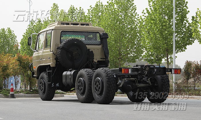 東風(fēng)EQ2102NJ,六驅(qū)越野卡車底盤,越野專用車底盤,東風(fēng)153高配,210馬力雙排卡車,輪胎充放氣,后置絞盤